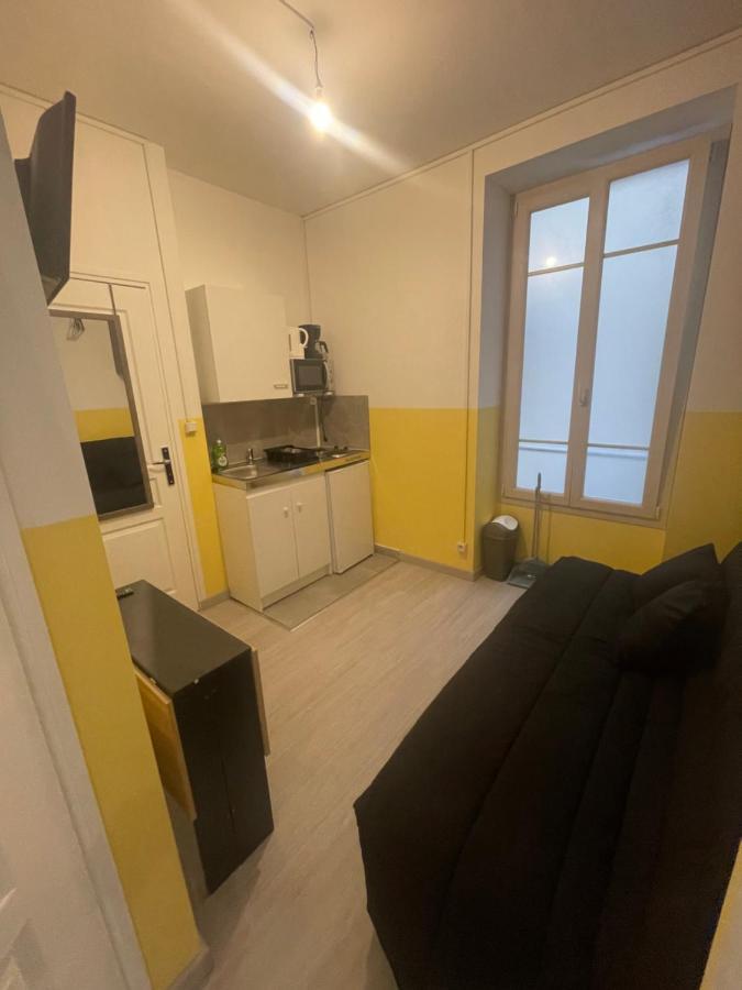 Petits studios tout équipées gare Nice Extérieur photo