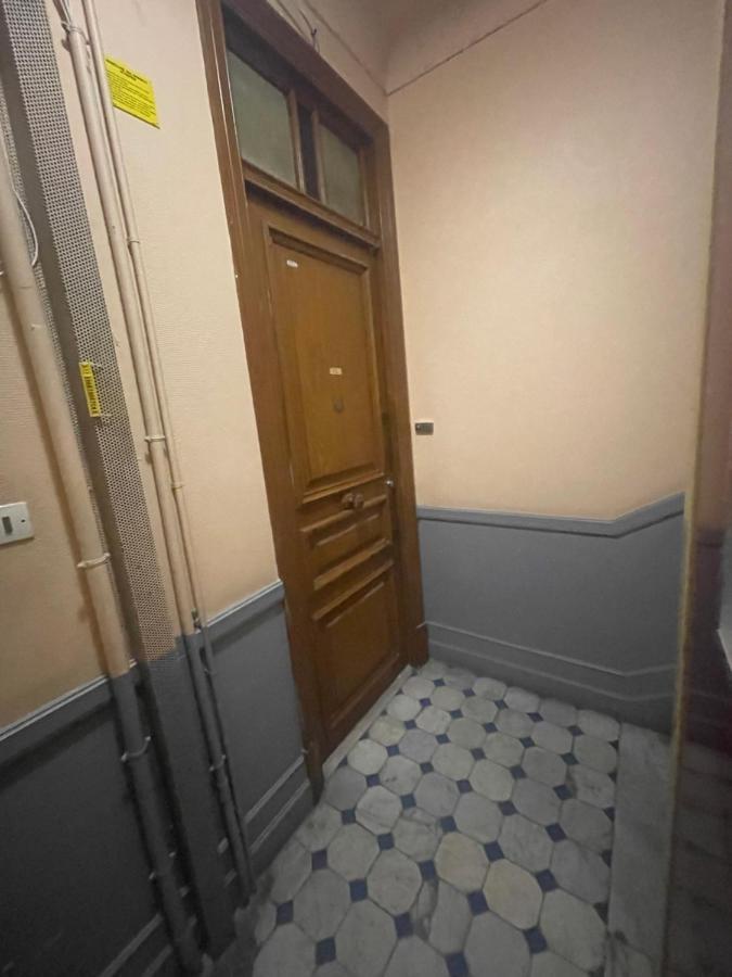 Petits studios tout équipées gare Nice Extérieur photo